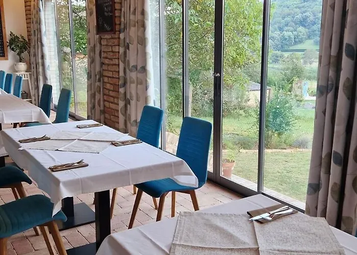 Apartamento Vaj Bisztró és