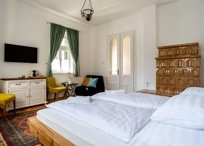 Vaj Bisztró és Apartamento Palkonya